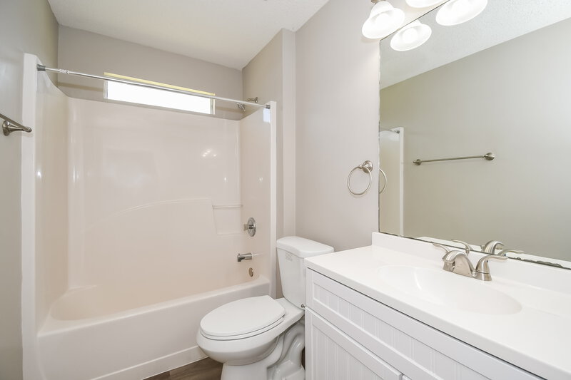2,085/Mo, 3653 August Crossing Ct Jacksonville, FL 32210 Bathroom View