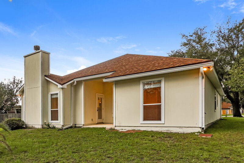 1,895/Mo, 3653 August Crossing Ct Jacksonville, FL 32210 Rear View