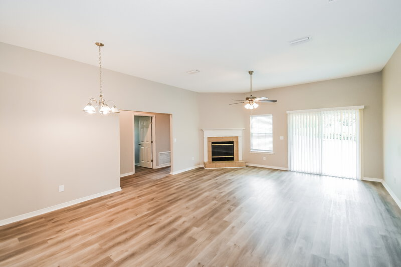2,140/Mo, 7644 Devola Trl Jacksonville, FL 32244 Dining Room View