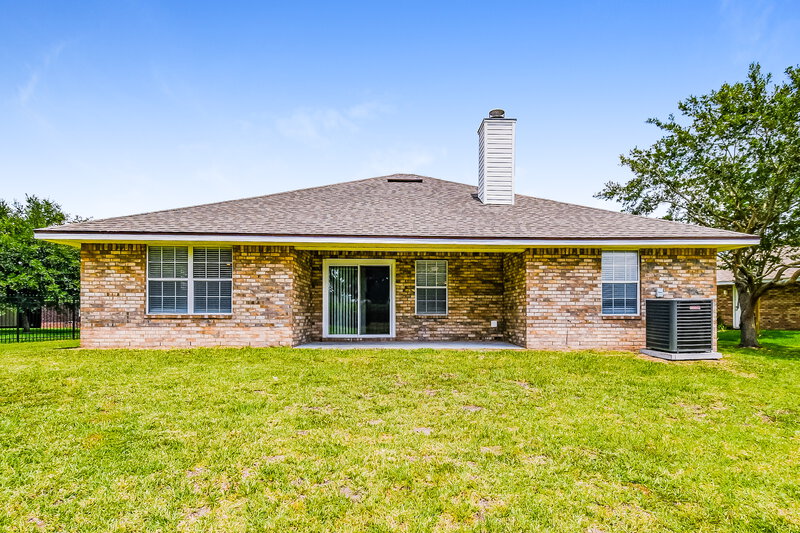 2,140/Mo, 7644 Devola Trl Jacksonville, FL 32244 Rear View