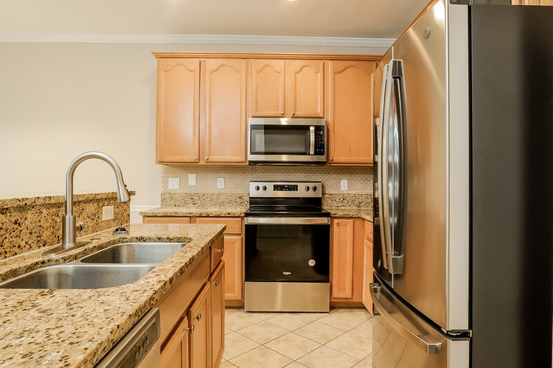 1,905/Mo, 1548 Landau Rd Jacksonville, FL 32225 Kitchen View