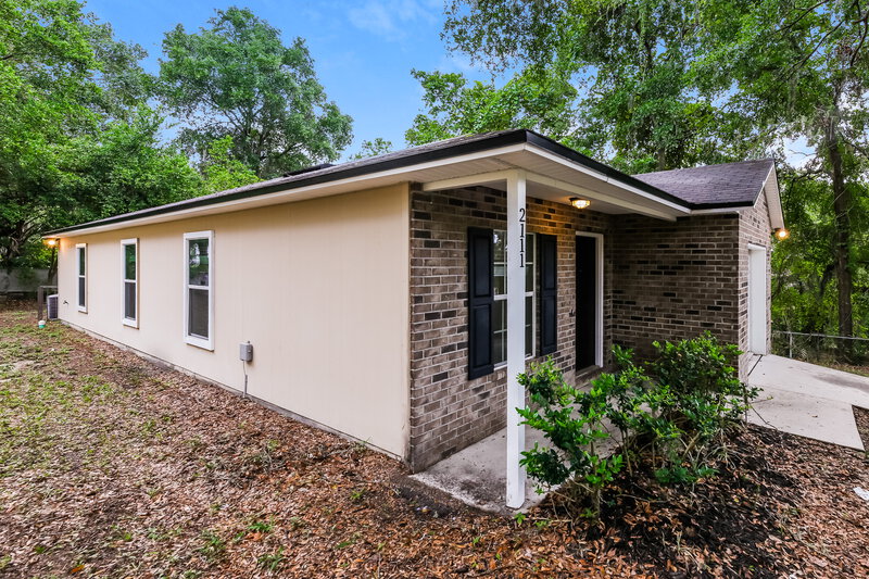 1,515/Mo, 2111 5th Ave Jacksonville, FL 32208 Front View