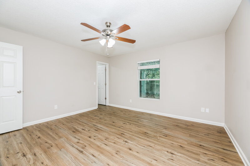 1,515/Mo, 2111 5th Ave Jacksonville, FL 32208 Main Bedroom View