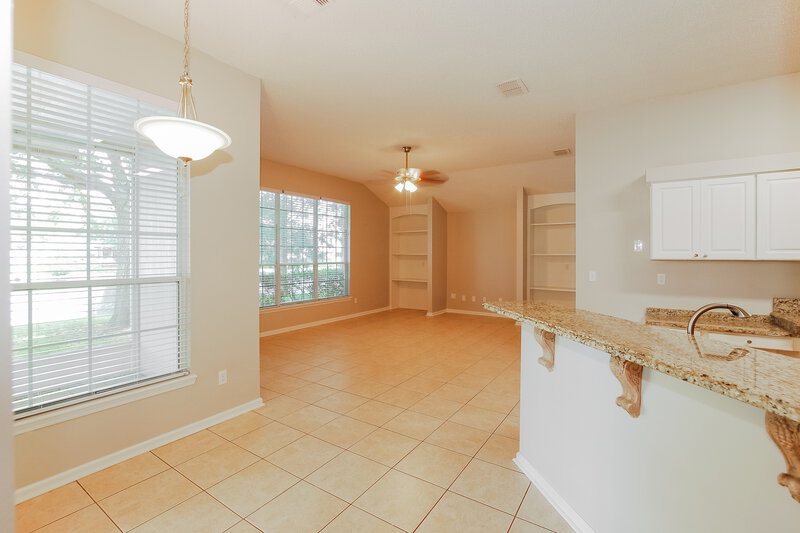 2,315/Mo, 304 Carolina Jasmine Ln Saint Johns, FL 32259 Breakfast Nook View