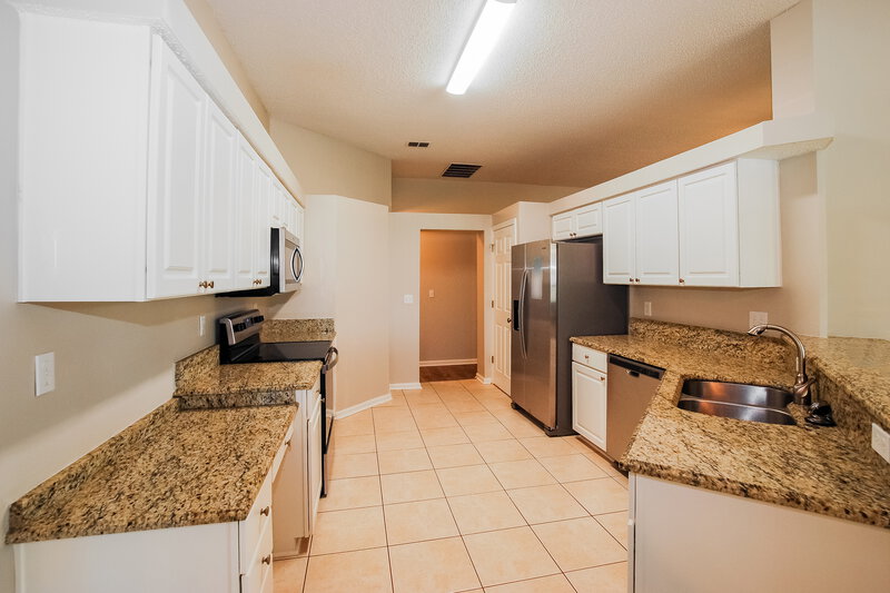 2,315/Mo, 304 Carolina Jasmine Ln Saint Johns, FL 32259 Kitchen View 2