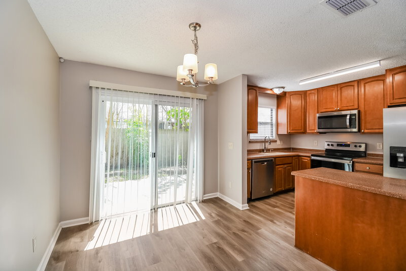 1,660/Mo, 4030 Laurelwood Dr Jacksonville, FL 32257 Dining Room View