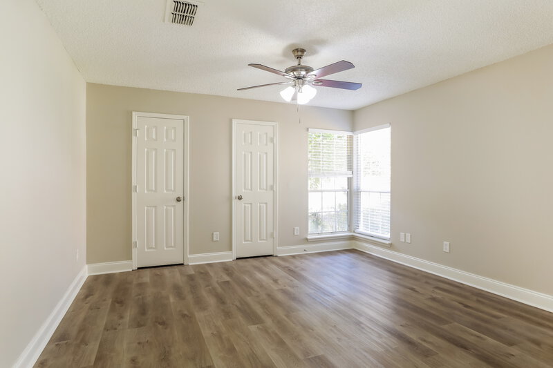 1,590/Mo, 8549 Sturbridge Cir E Jacksonville, FL 32244 Main Bedroom View 2