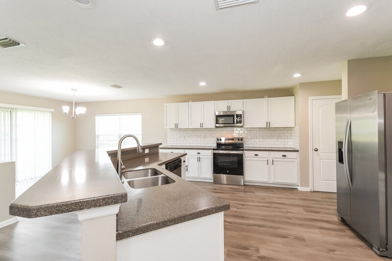 3,730/Mo, 75047 Brookwood Dr Yulee, FL 32097 Kitchen View 2