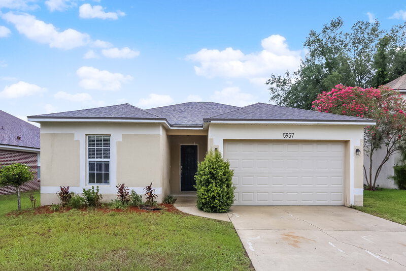 2,190/Mo, 5957 Wentworth Cir S Jacksonville, FL 32277 External View