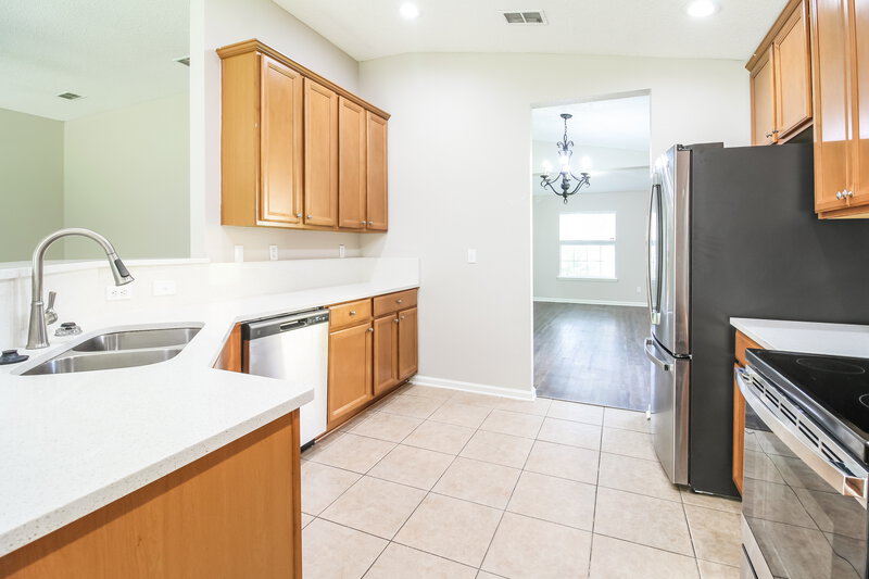 1,845/Mo, 6602 River Falls Dr S Jacksonville, FL 32219 Kitchen View 2