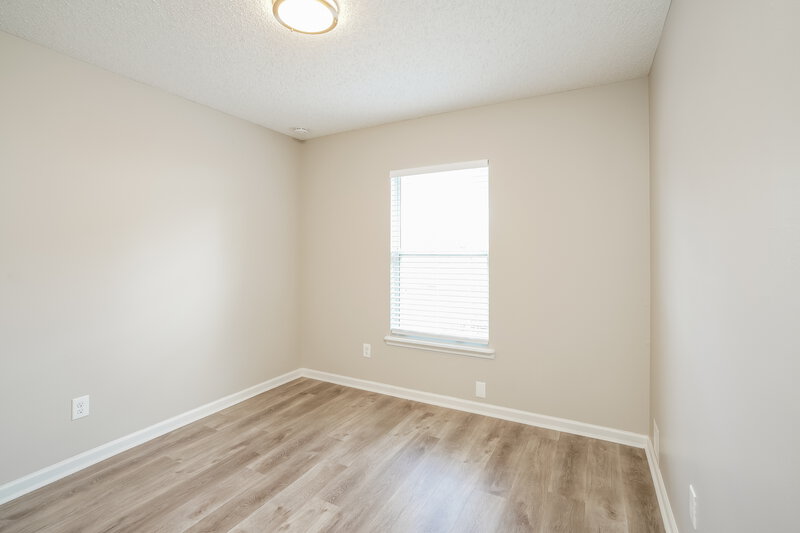 1,850/Mo, 1412 Palmer St Green Cove Springs, FL 32043 Main Bedroom View