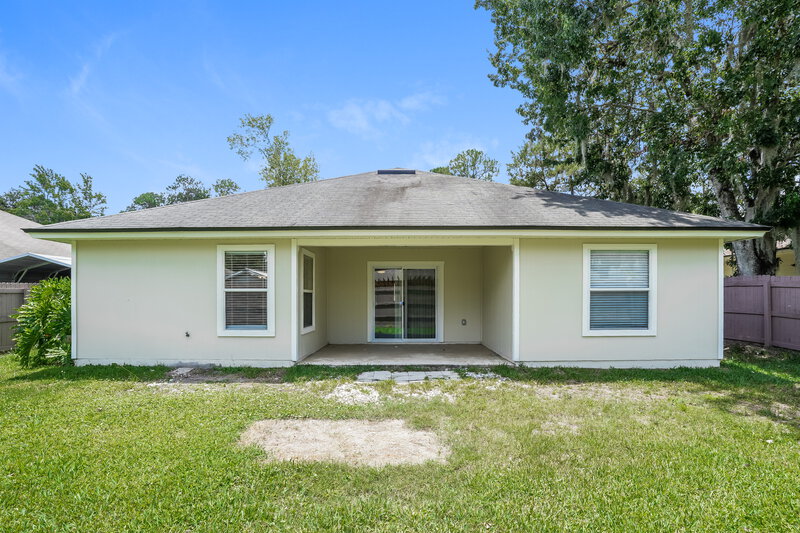 1,850/Mo, 1412 Palmer St Green Cove Springs, FL 32043 Rear View