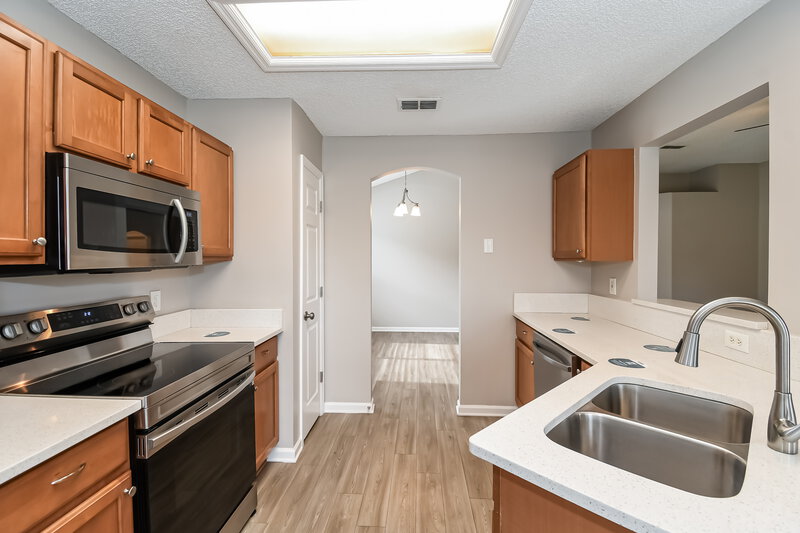 2,285/Mo, 1508 Austin Ln Saint Augustine, FL 32092 Kitchen View