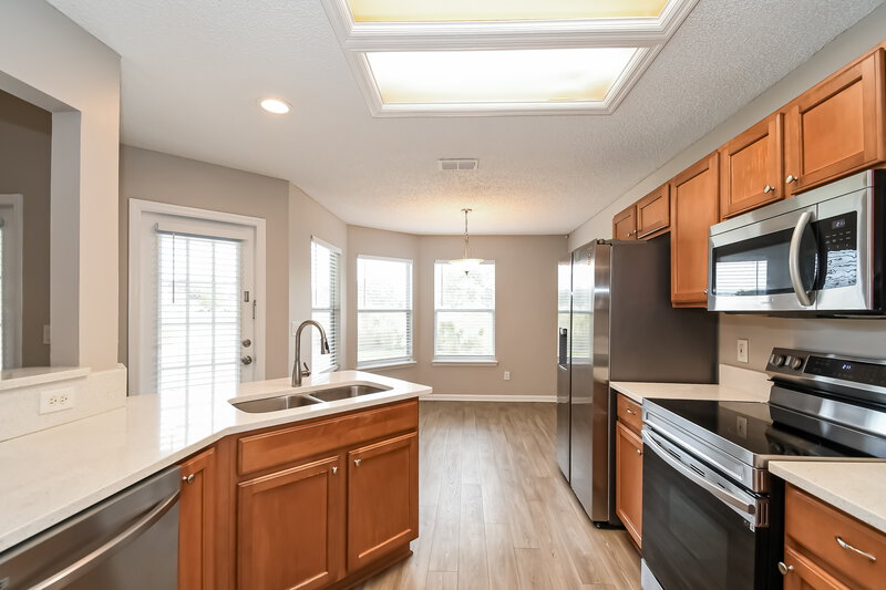 2,285/Mo, 1508 Austin Ln Saint Augustine, FL 32092 Kitchen View 2