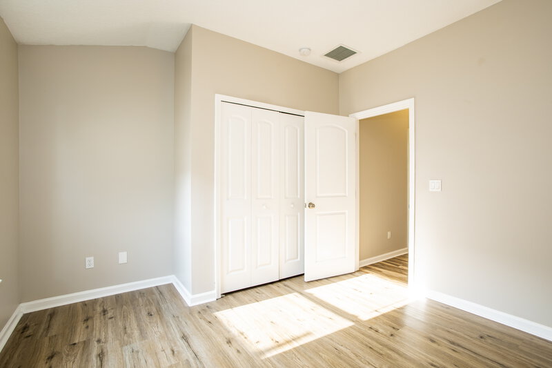 2,175/Mo, 906 Thoroughbred Dr Orange Park, FL 32065 Bedroom View