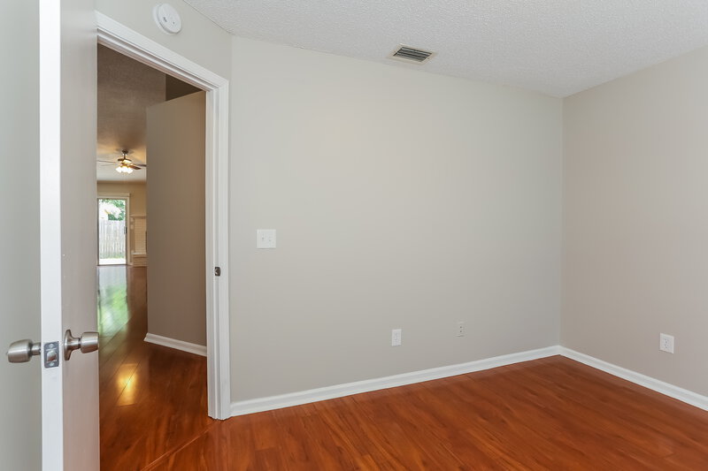 1,725/Mo, 3447 Le Havre Dr E Jacksonville, FL 32277 Bedroom View 2