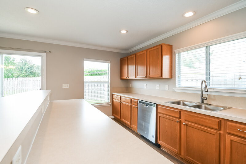 1,990/Mo, 75093 Brookwood Dr Yulee, FL 32097 Kitchen View