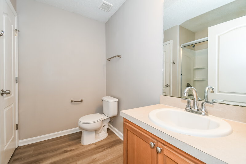 1,990/Mo, 75093 Brookwood Dr Yulee, FL 32097 Bathroom View