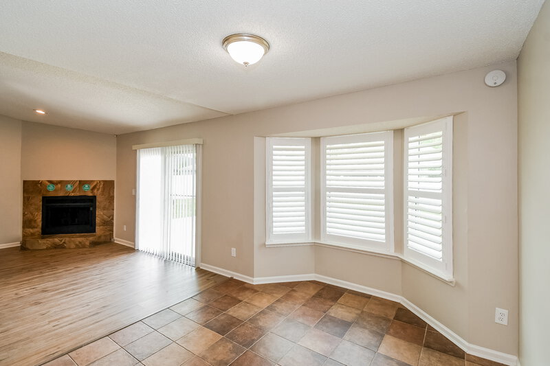 1,730/Mo, 8478 Cross Timbers Dr W Jacksonville, FL 32244 Dining Room View