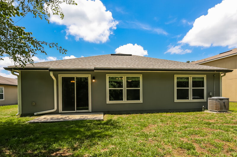 1,940/Mo, 12331 Glimmer Way Jacksonville, FL 32219 Rear View