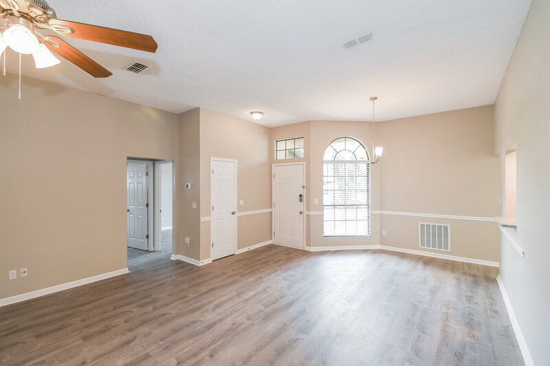 1,925/Mo, 3848 Karissa Ann Pl E Jacksonville, FL 32223 Dining Room View