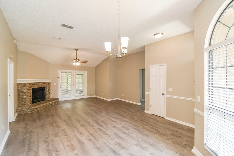 1,925/Mo, 3848 Karissa Ann Pl E Jacksonville, FL 32223 Dining Room View 2