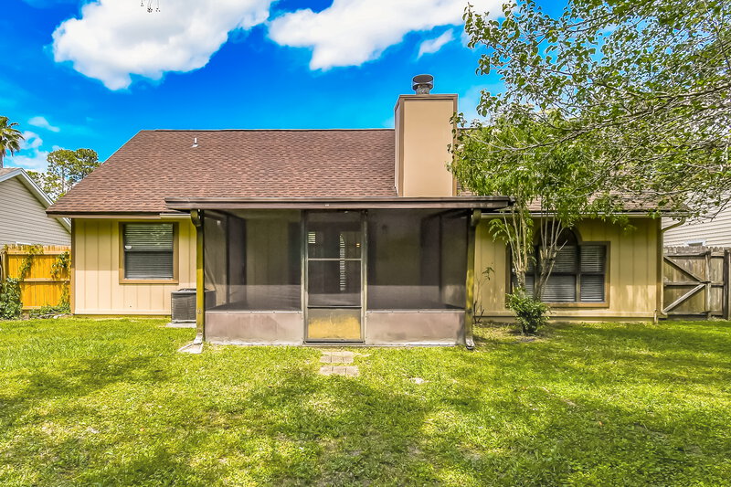 1,925/Mo, 3848 Karissa Ann Pl E Jacksonville, FL 32223 Rear View