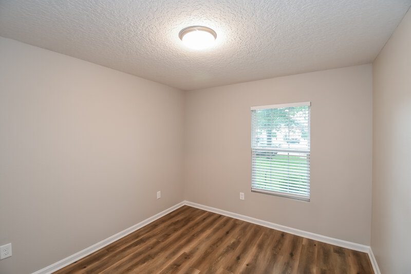 1,900/Mo, 10243 Normandy Cove St Jacksonville, FL 32221 Bedroom View