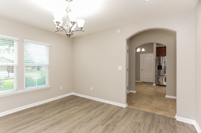 2,130/Mo, 15939 Bainebridge Dr Jacksonville, FL 32218 Dining Room View