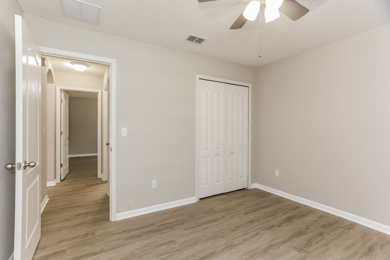 2,130/Mo, 15939 Bainebridge Dr Jacksonville, FL 32218 Bedroom View
