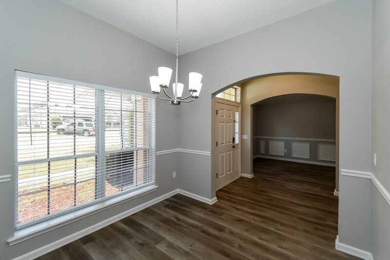 2,090/Mo, 3111 Silverado Cir Green Cove Springs, FL 32043 Dining Room View