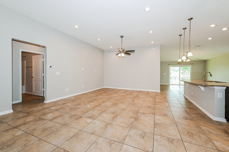 2,070/Mo, 6216 Sandler Chase Trl Jacksonville, FL 32222 Living Room View 2