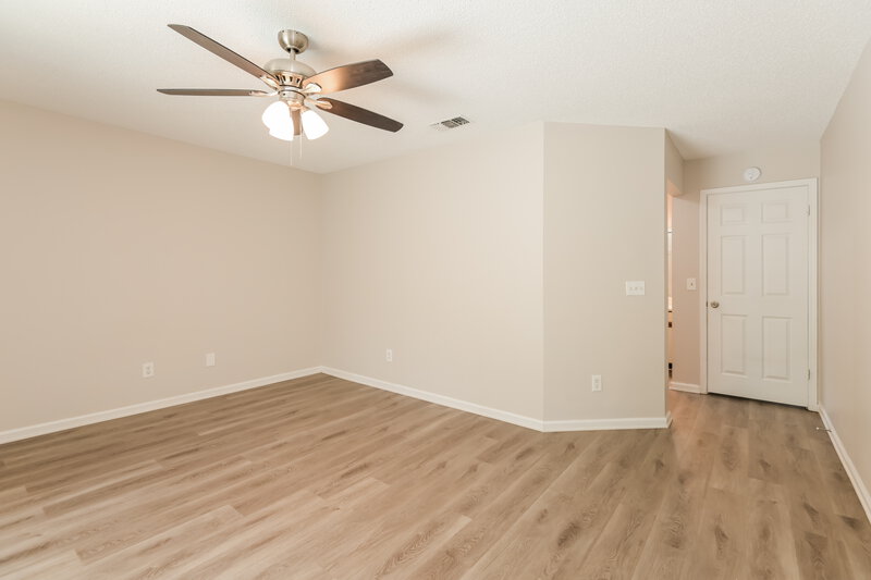 2,255/Mo, 11846 Marabou Ct N Jacksonville, FL 32223 Main Bedroom View 2