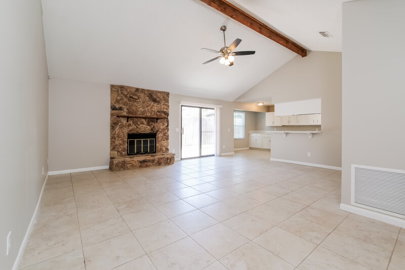 2,100/Mo, 4443 Tyne Ct Jacksonville, FL 32257 Living Room View 2