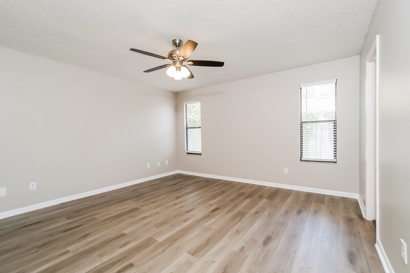 2,100/Mo, 4443 Tyne Ct Jacksonville, FL 32257 Main Bedroom View 2
