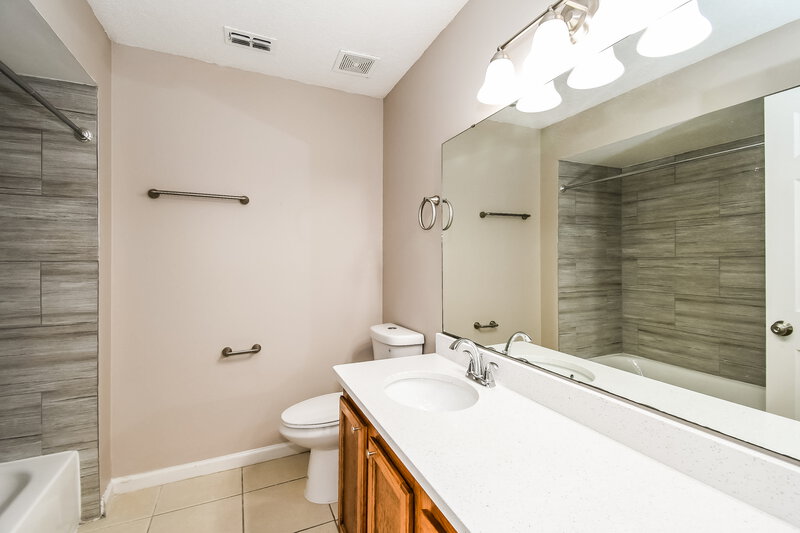 2,130/Mo, 1464 Loblolly Ct Orange Park, FL 32073 Bathroom View