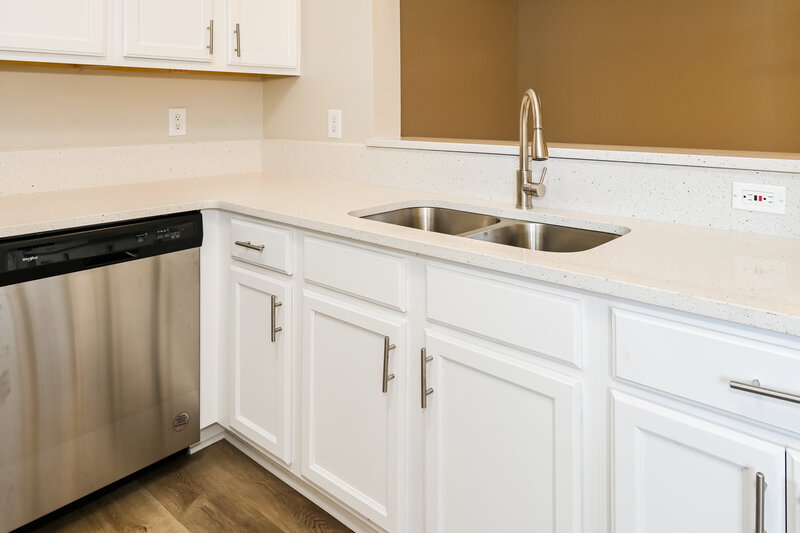 1,870/Mo, 10640 Spring View Rd Jacksonville, FL 32221 Kitchen View