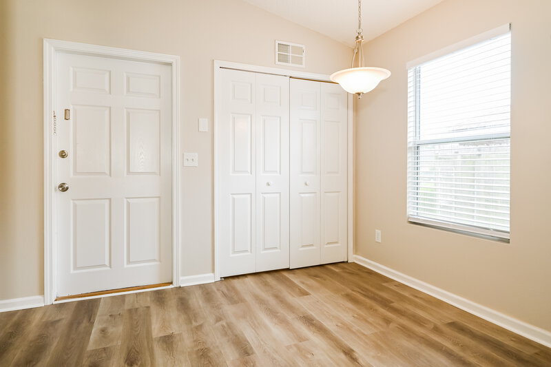 1,870/Mo, 10640 Spring View Rd Jacksonville, FL 32221 Bedroom View 3
