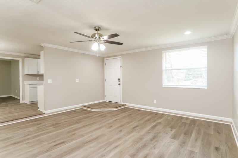 2,580/Mo, 2796 Kiowa Ave Orange Park, FL 32065 Living Room View 2