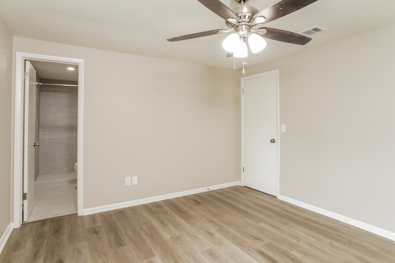 2,580/Mo, 2796 Kiowa Ave Orange Park, FL 32065 Main Bedroom View