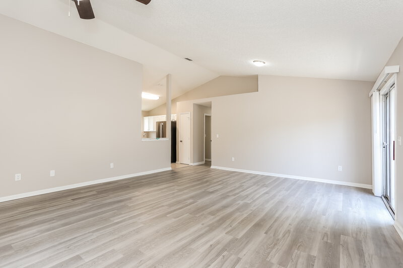 1,790/Mo, 3014 Caroline Crest Dr E Jacksonville, FL 32225 Living Room View 2