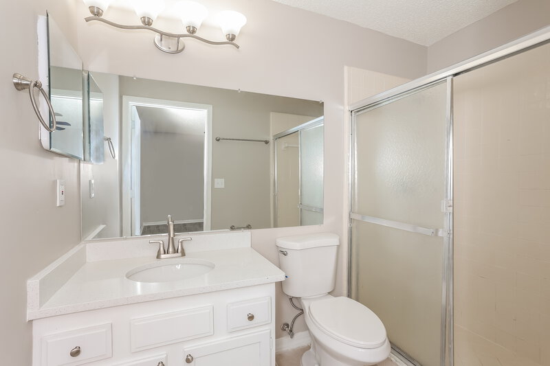1,790/Mo, 3014 Caroline Crest Dr E Jacksonville, FL 32225 Main Bathroom View
