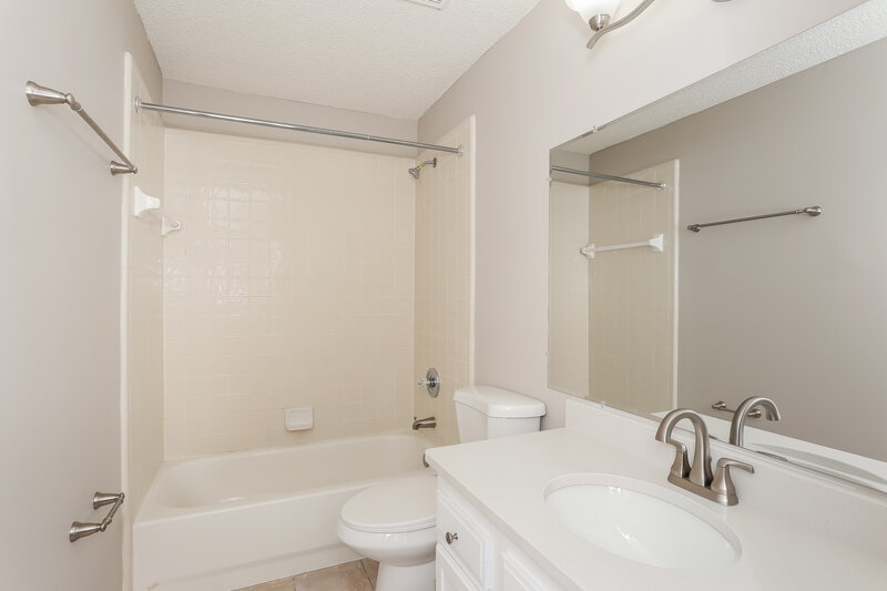 1,790/Mo, 3014 Caroline Crest Dr E Jacksonville, FL 32225 Bathroom View