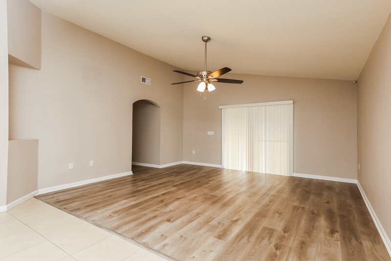 2,035/Mo, 3199 Hidden Meadows Ct Green Cove Springs, FL 32043 Living Room View