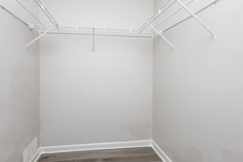 2,065/Mo, 2929 Owl Ct Green Cove Springs, FL 32043 Walk In Closet View