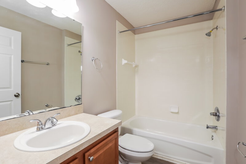 1,990/Mo, 3899 Pebble Brooke Cir Orange Park, FL 32065 Bathroom View