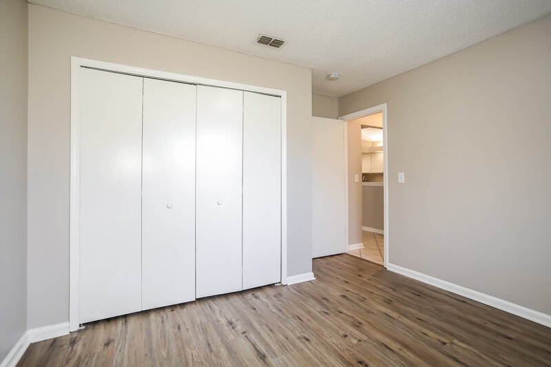 1,645/Mo, 1883 Manitoba Ct S Middleburg, FL 32068 Bedroom View 2