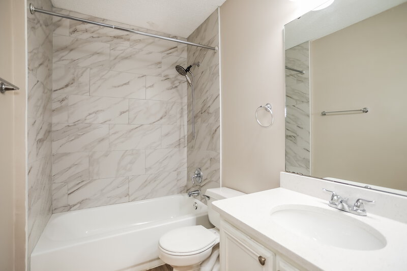 1,645/Mo, 1883 Manitoba Ct S Middleburg, FL 32068 Bathroom View