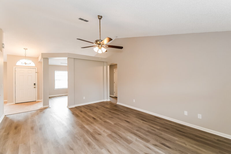 2,125/Mo, 1266 Summit Oaks Dr E Jacksonville, FL 32221 Dining Room View