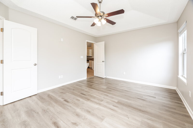 2,170/Mo, 1266 Summit Oaks Dr E Jacksonville, FL 32221 Main Bedroom View 2